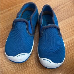 Plae Migi teal blue slip on sneakers 8.5